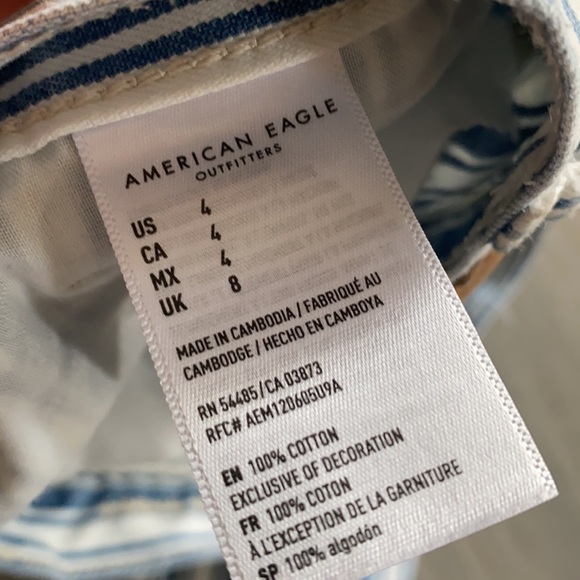 Stripped Jean Shorts - Picture 3 of 3